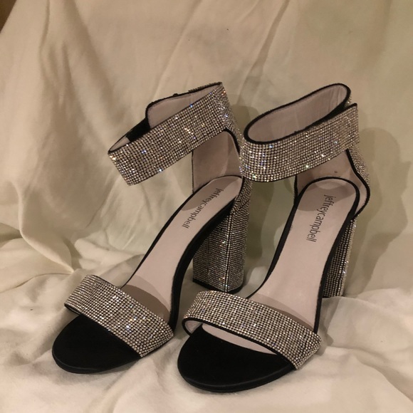 Diamond shoes - Picture 1 of 7